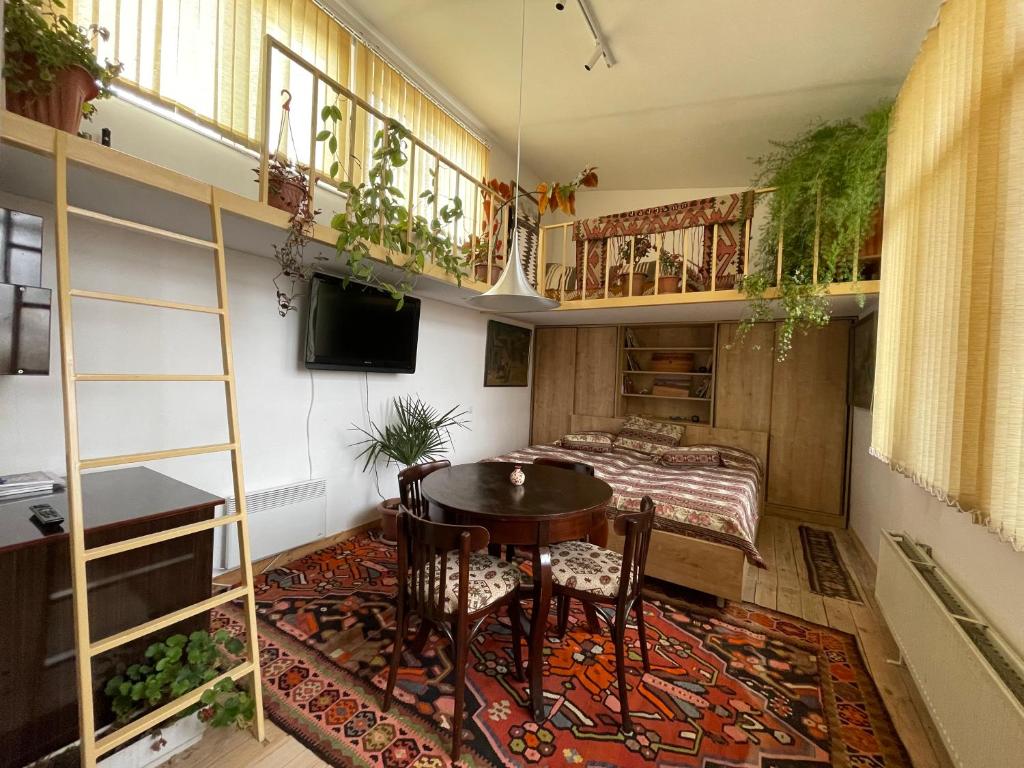 Armine's B&B - Monolocale Con Vista Giardino