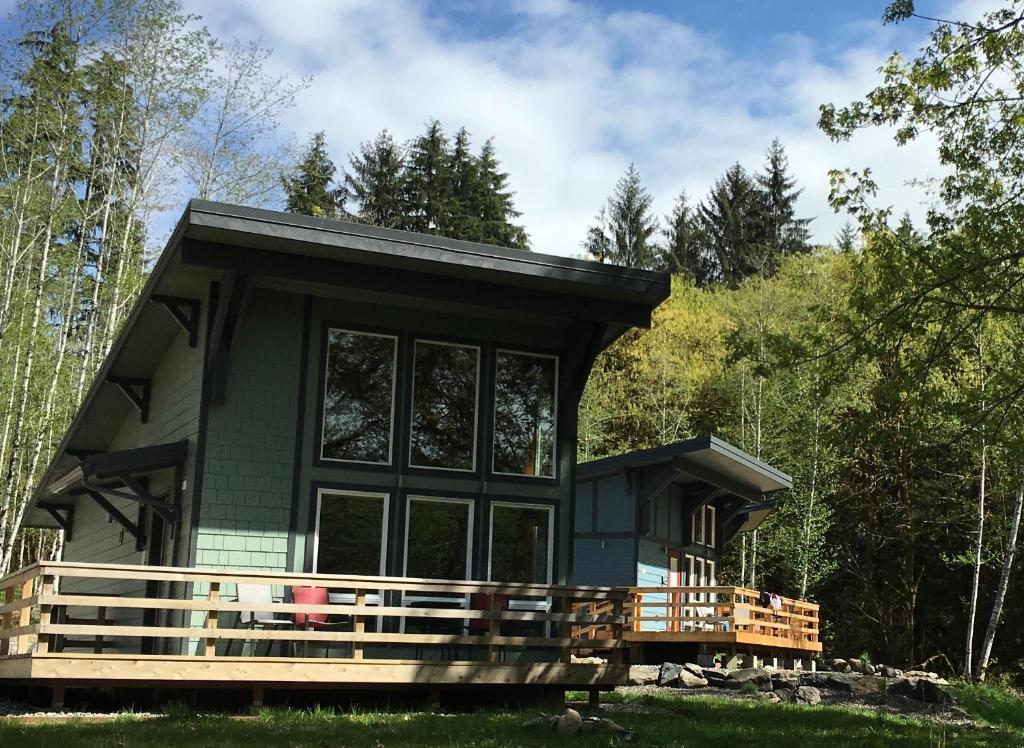 Hoh Valley Cabins