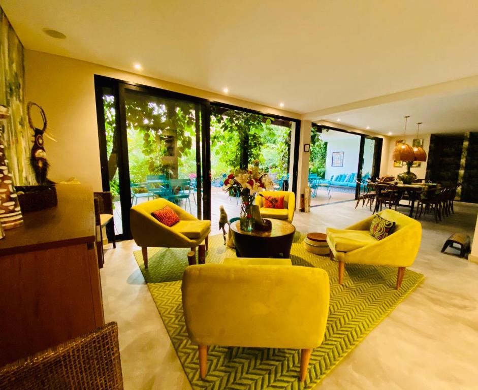 Hoteles en el Poblado, Medellin 285103868