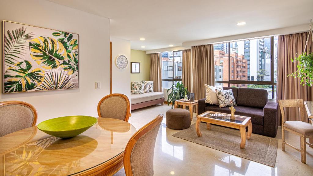 Hoteles en el Poblado, Medellin 305979007