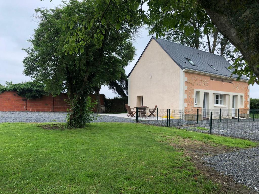 Gîte Écommoy, 5 pièces, 8 personnes - FR-1-410-330