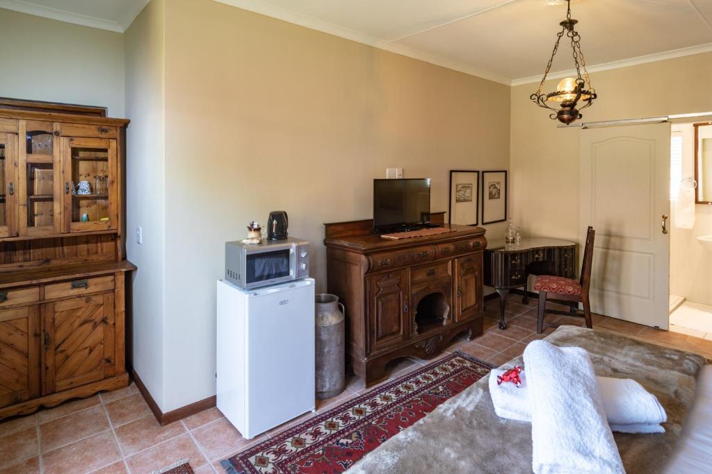 Antiqua Guest House - Image 38