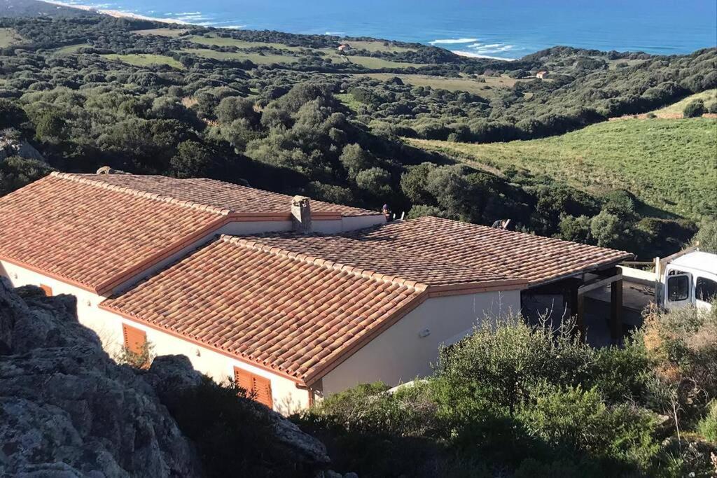 Villa in Sardinia a Isola Rossa - Lusso Fronte Mare
