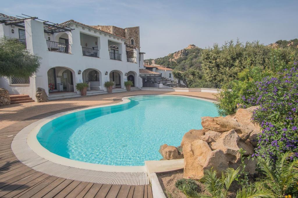 Il Giardino degli Oleandri a Liscia di Vacca - Oasi con piscina