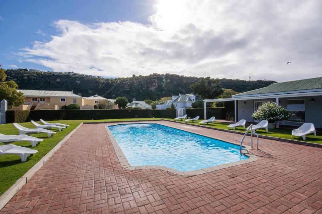 Seven River Club Mews - Image 28