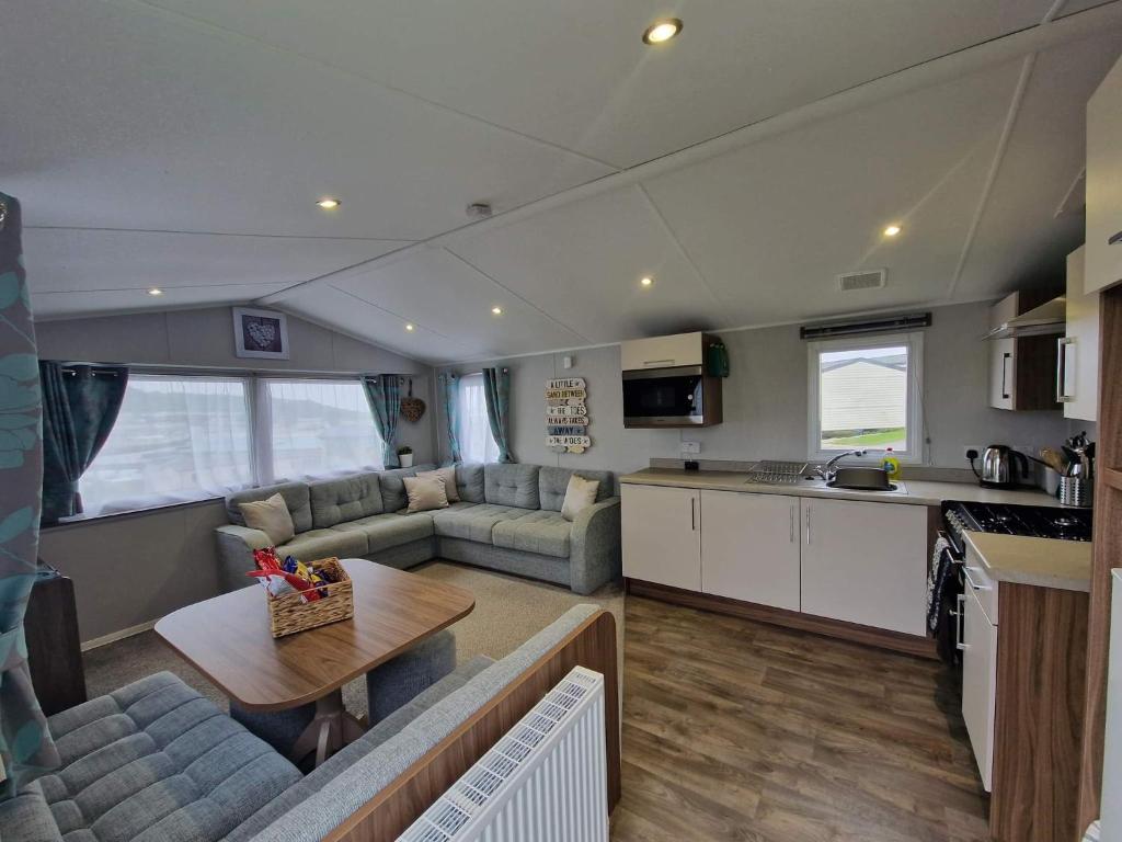 Littlesea Reeds holiday home - Housity