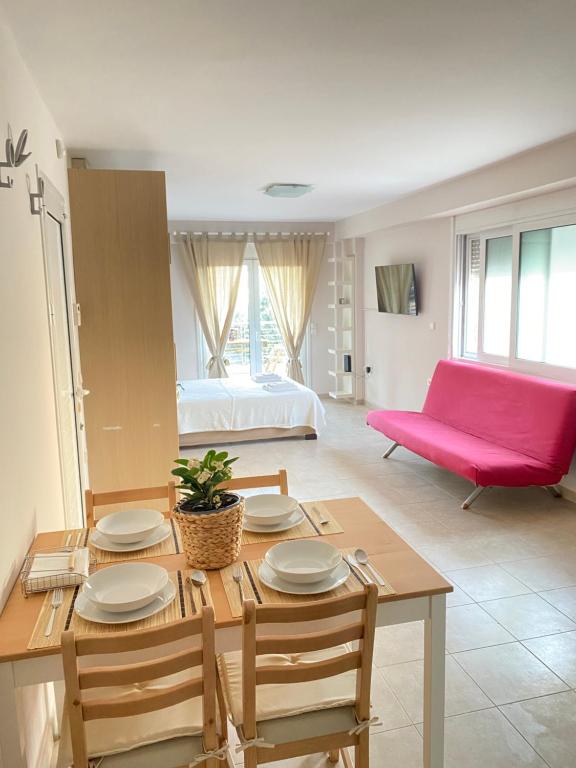 Seaside one-bedroom on Chalkis - شقق الغرفة الواحدة