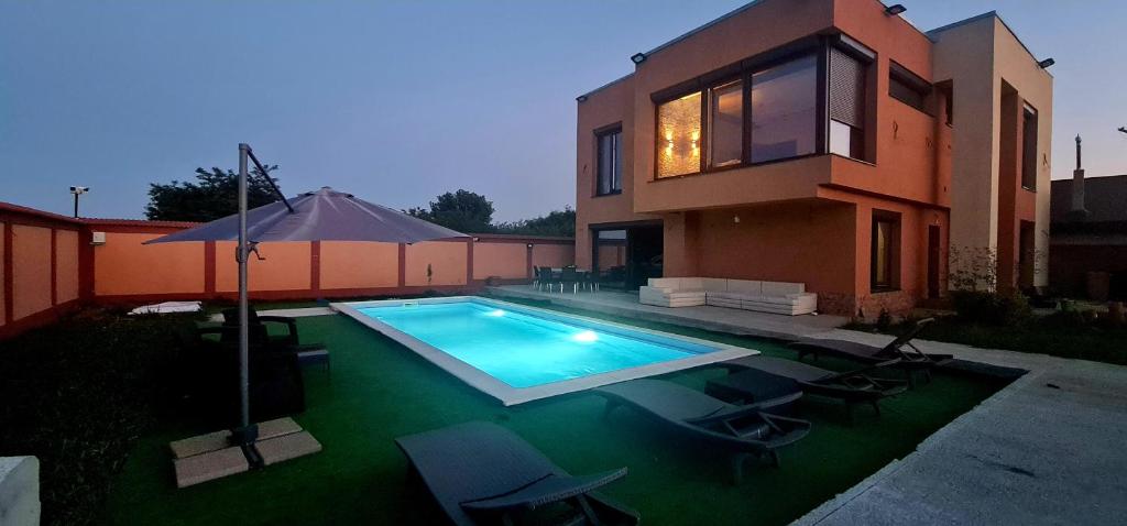 Rebeth Villa-Vila moderna cu piscina, langa Bucuresti