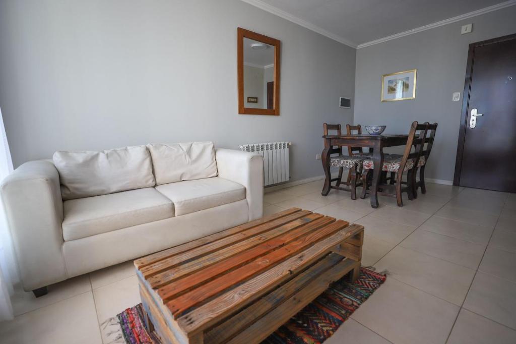 Departamento de un dormitorio - CRESPO - Hizvo