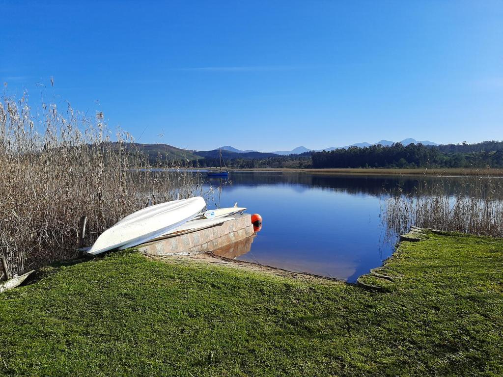 The Lake House - Image 18