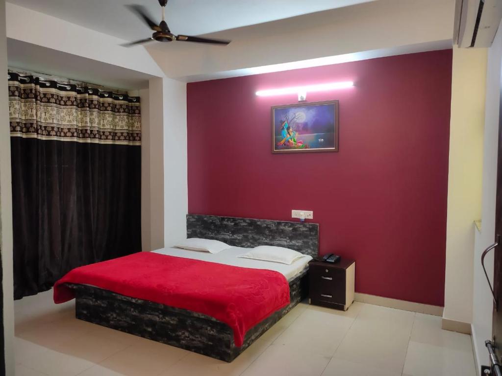 Hotel tulsi inn - Housity