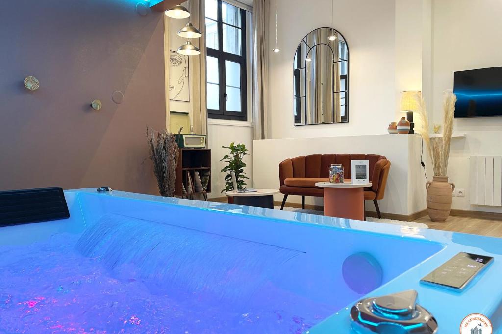 l'Orient-Express - Jacuzzi SPA - Parking - Loft - Apartamento