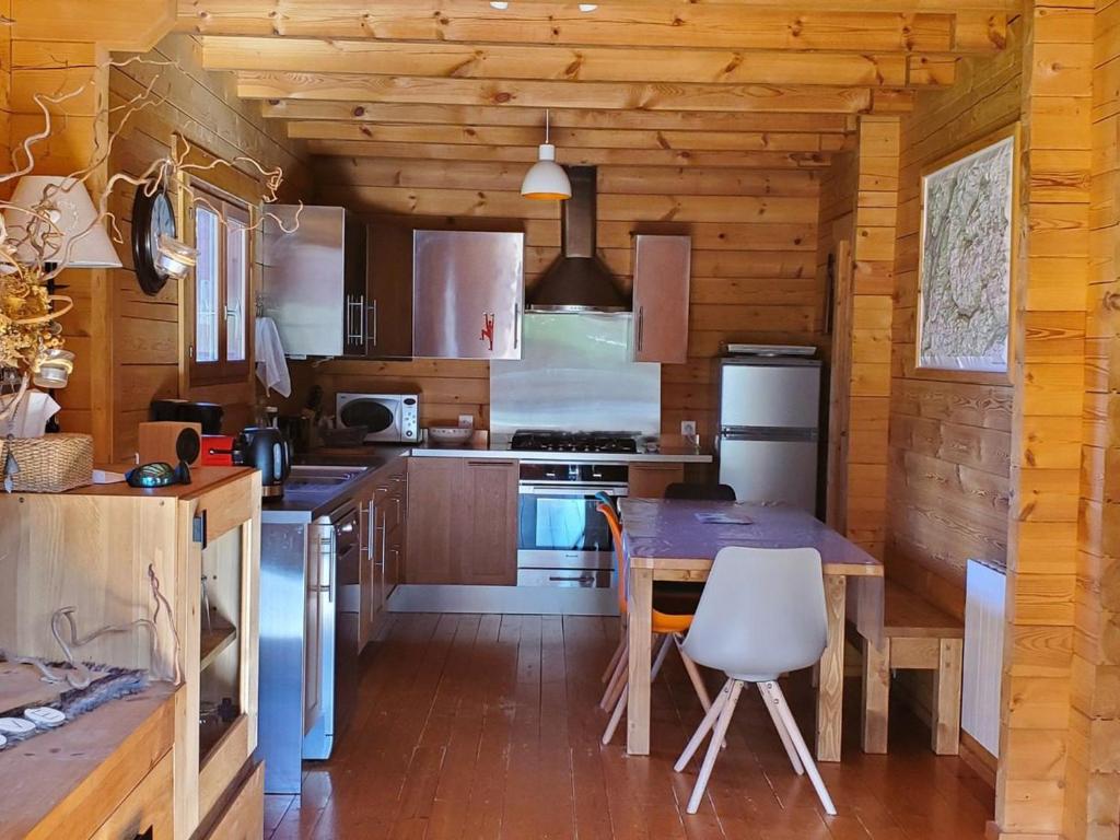 Appartement Le Pleynet, 4 pièces, 6 personnes - FR-1-557A-52