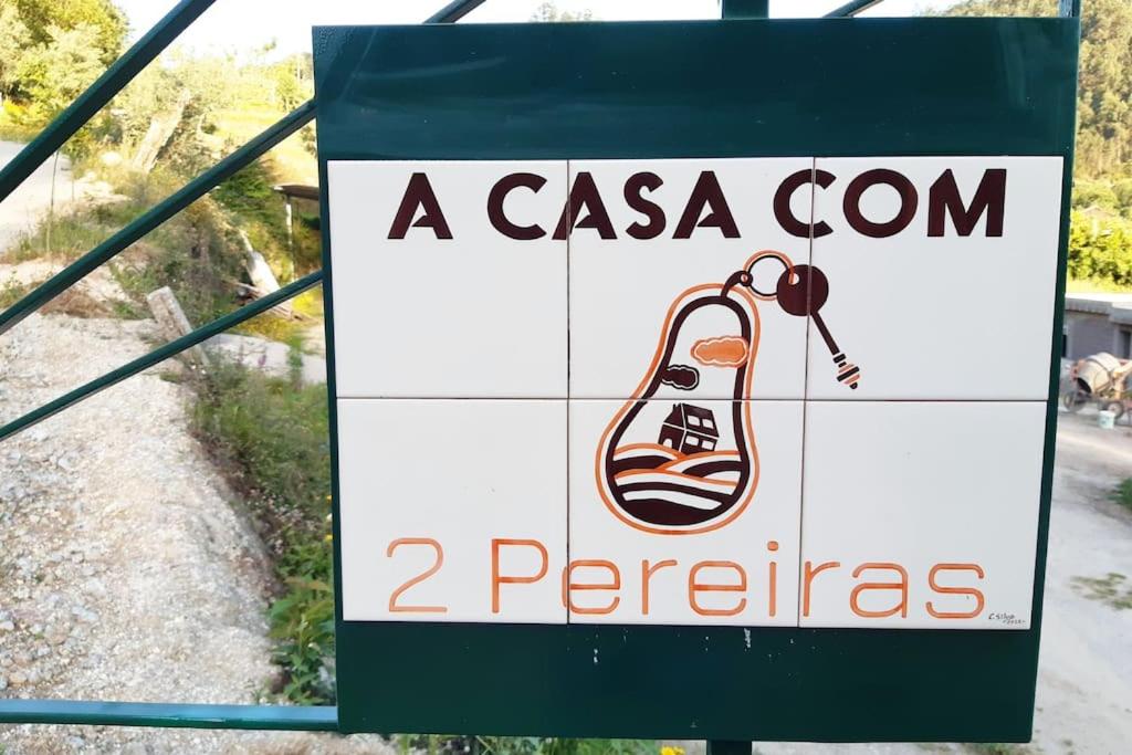 A CASA COM 2 PEREIRAS - Apartamento Com Vista Jardim