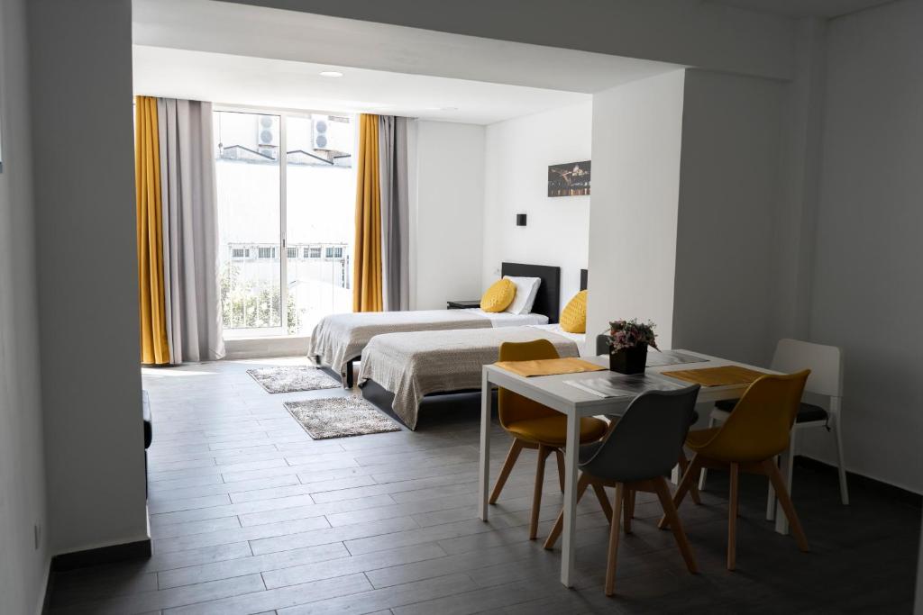 Almada Downtown 304 - One-Bedroom Apartment