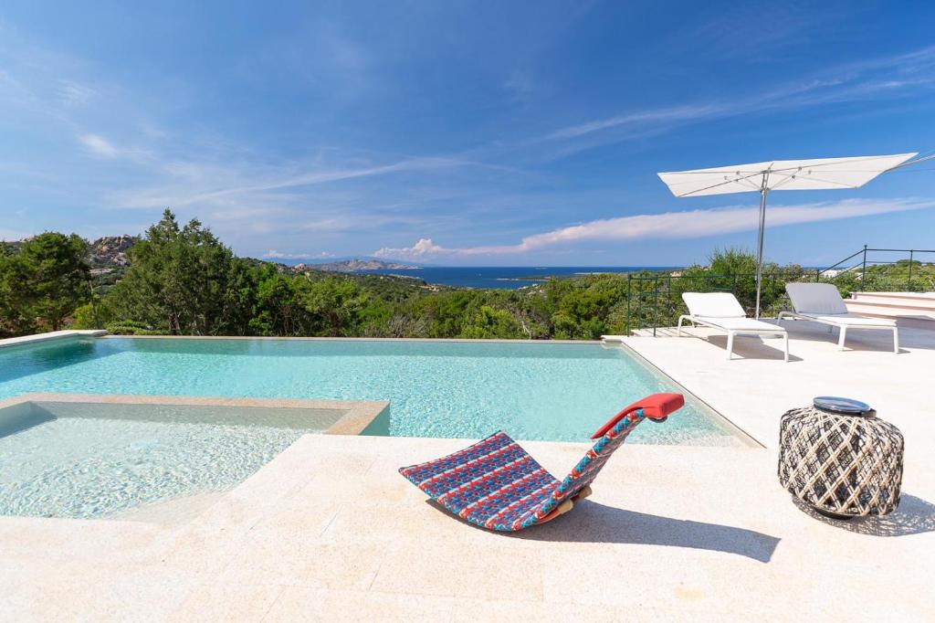 Villa Amira a Porto Cervo - Lussuosa villa con spa e vista
