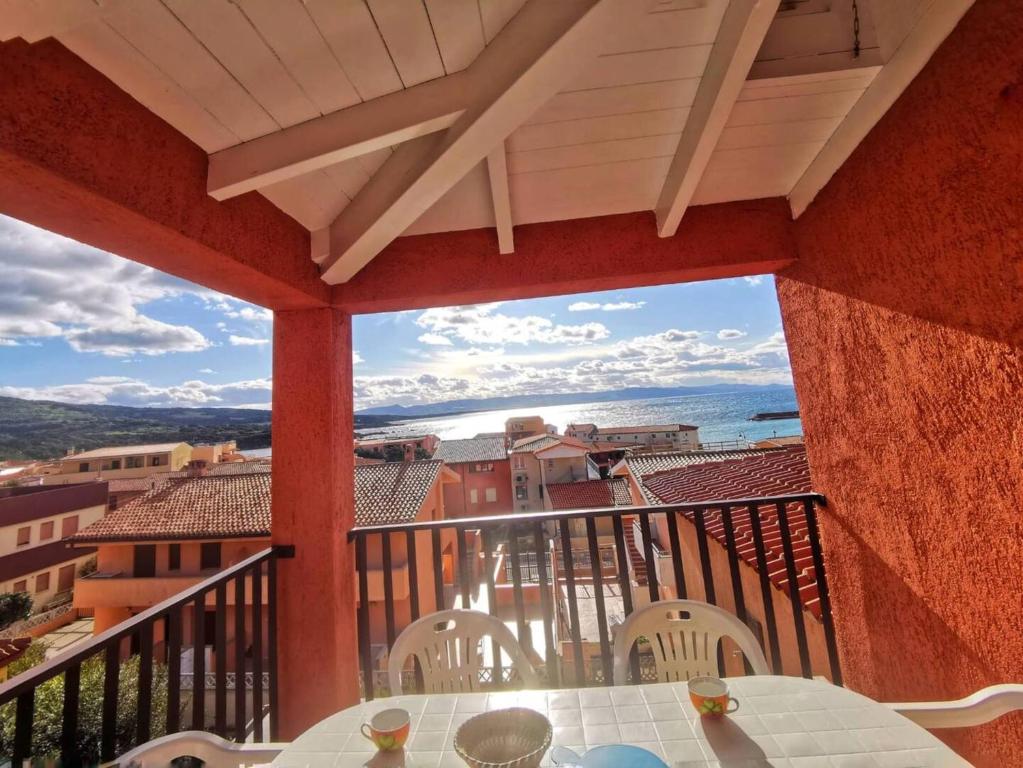 Appartamento a Isola Rossa - Spazioso Vista Mare