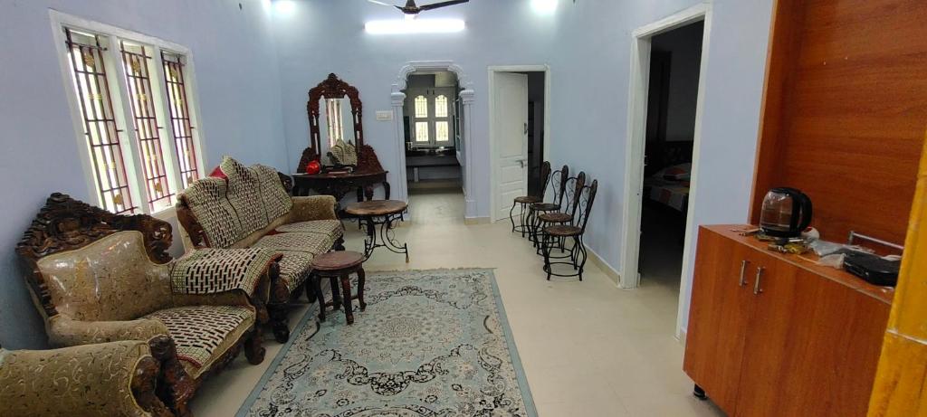 SM GARDENS Luxury Homestay