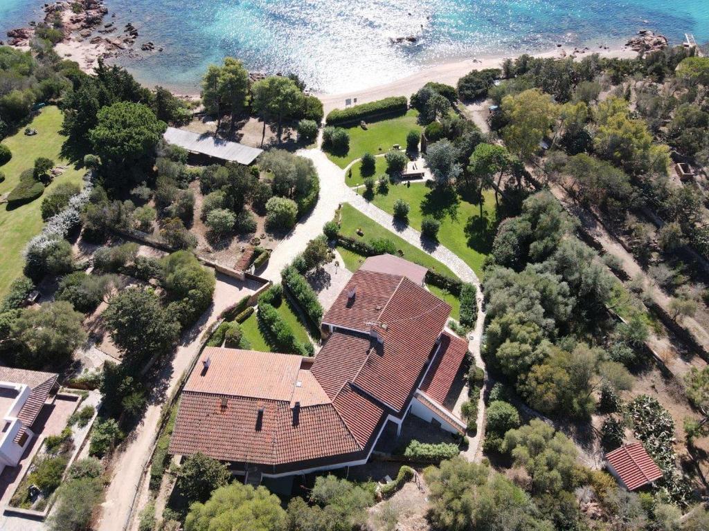 Baia Dorata a Porto Istana - Lussuoso apt fronte mare
