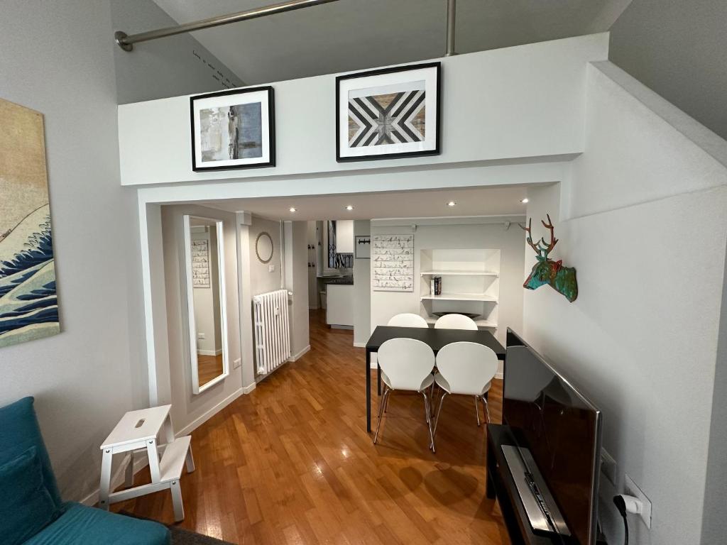 Lovely flat in early 20th century building