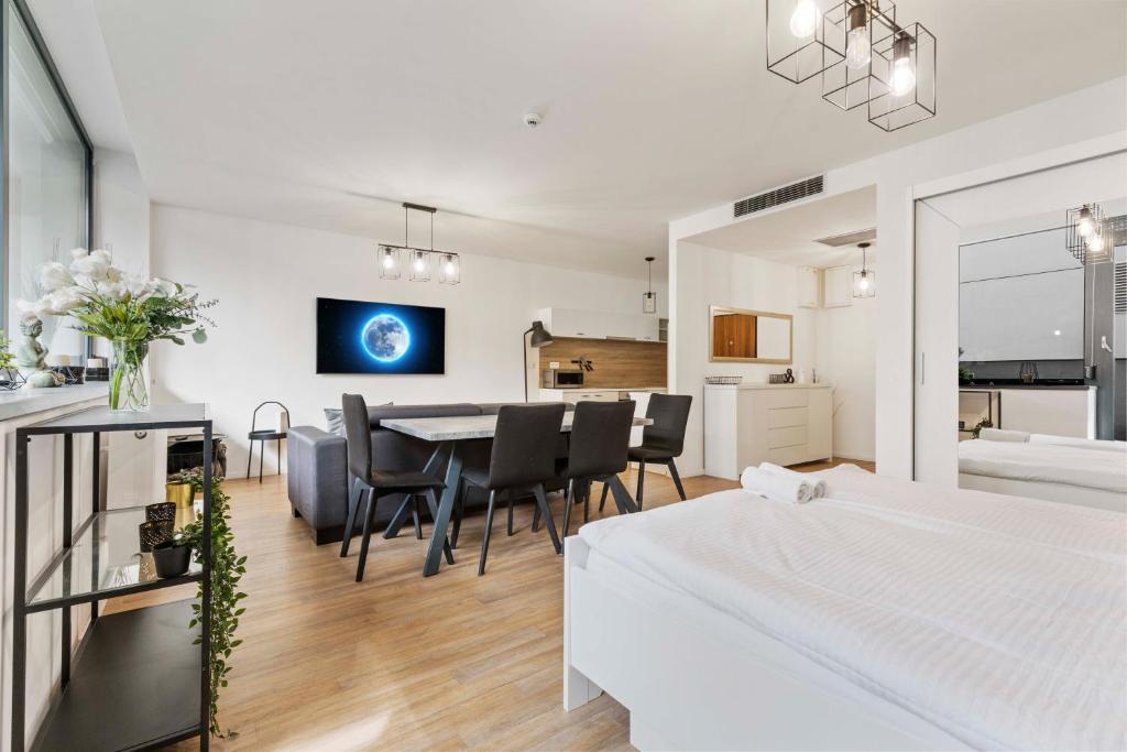 LAM Moon - AC - TERRACE - Apartamento Con Balcón
