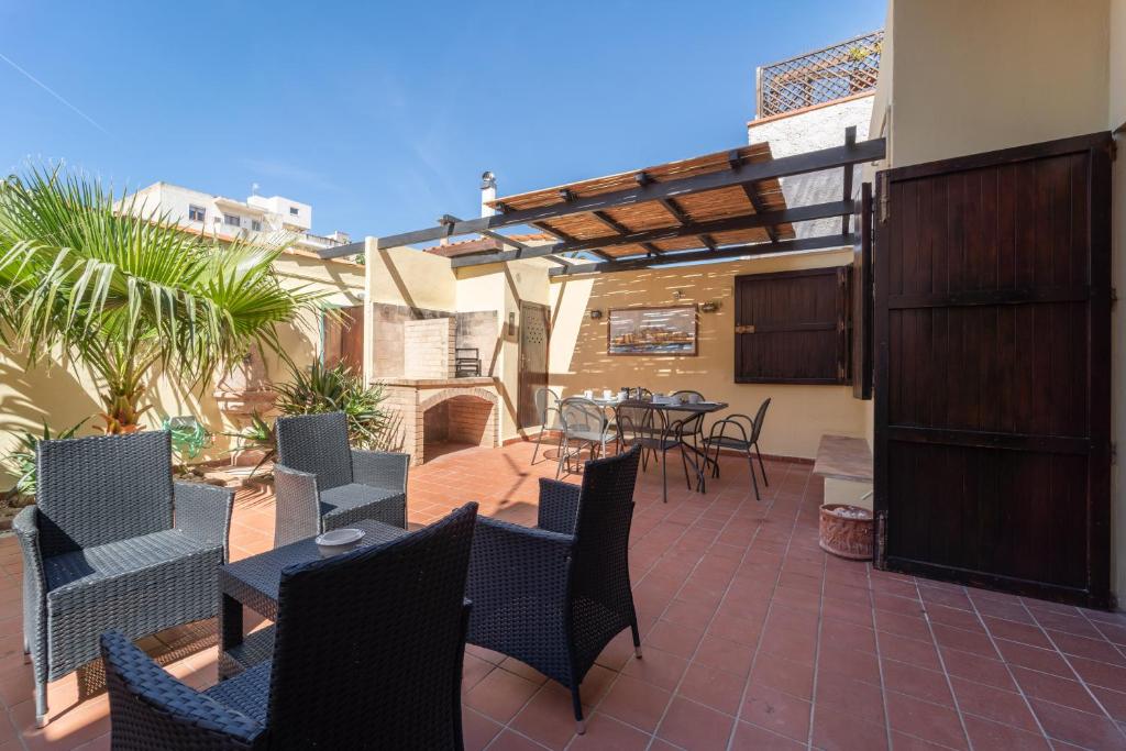 Claudia's home 2 - Spazioso appartamento con giardino