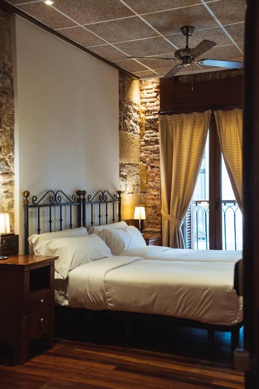 DOT ROOMS Pension Edorta