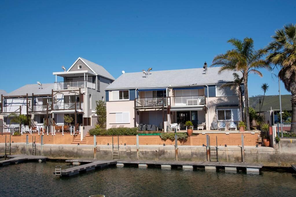 NEW LISTING - PARADISE ON THE WATER AT COMMODORE - Image 6