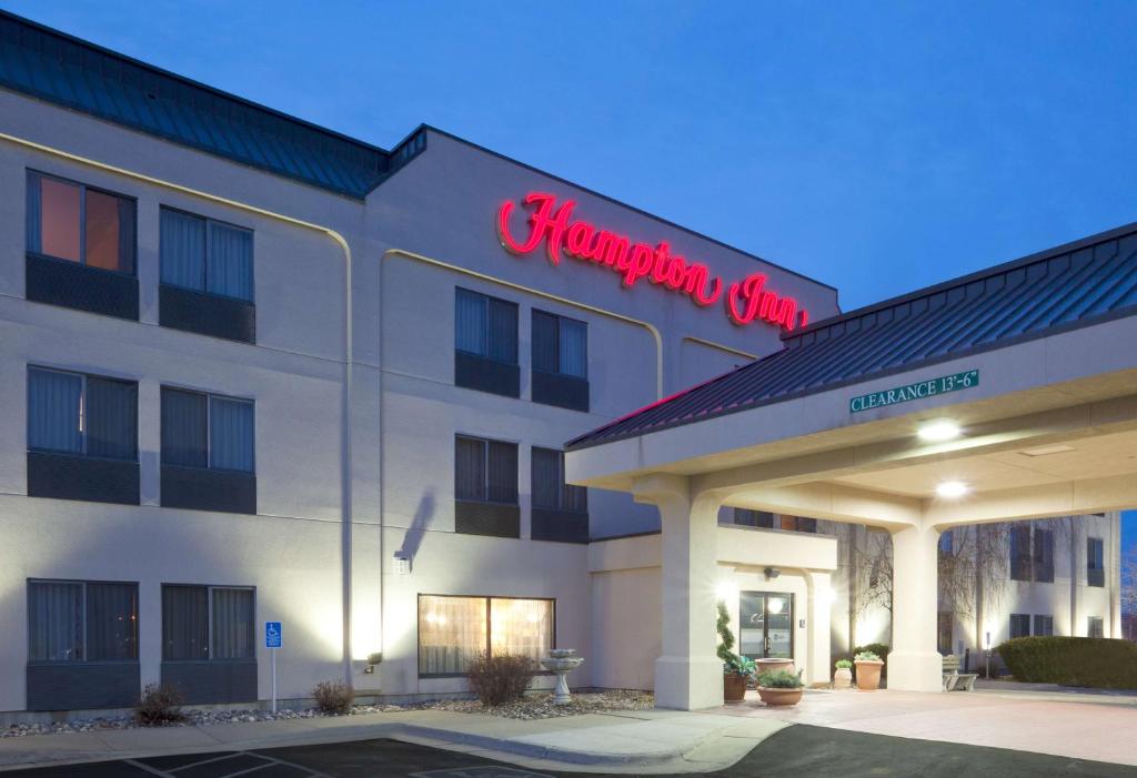 Hampton Inn North Sioux City - Housity
