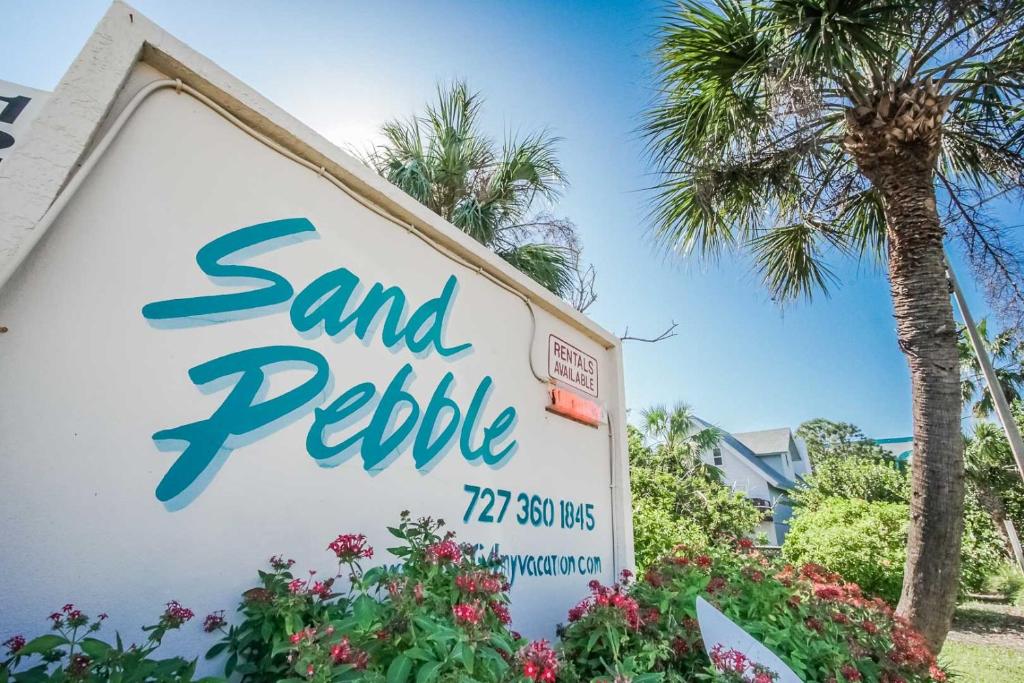 Sand Pebble Resort - Housity
