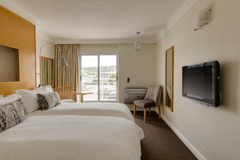 Protea Hotel by Marriott Knysna Quays - Image 11