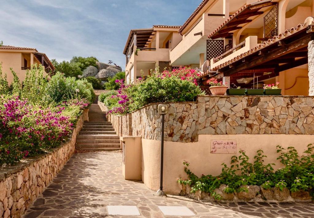 ISA-Residence a Marinella - Lussuosi appartamenti sul mare