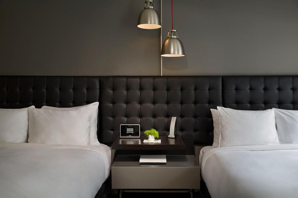 Hotel Zetta San Francisco - Deluxe Double Room With Two Double Beds