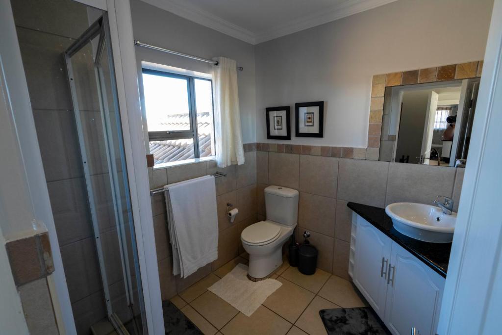 Fairways Apartment Mossel Bay Golf Estate - Image 8