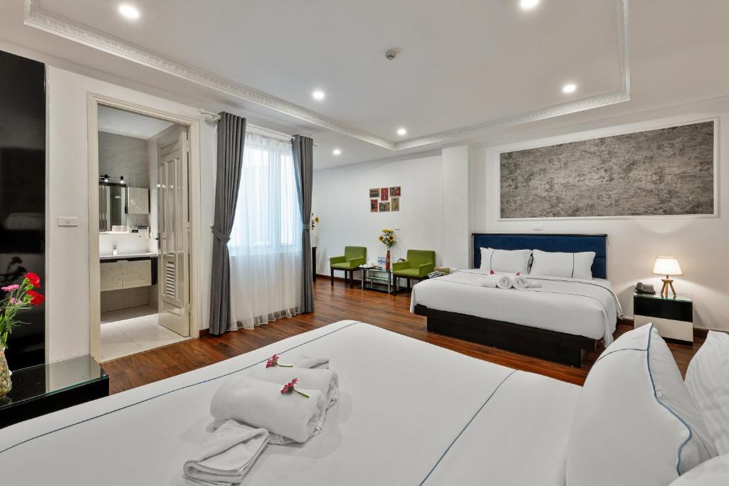 Golden Sun Hotel 
