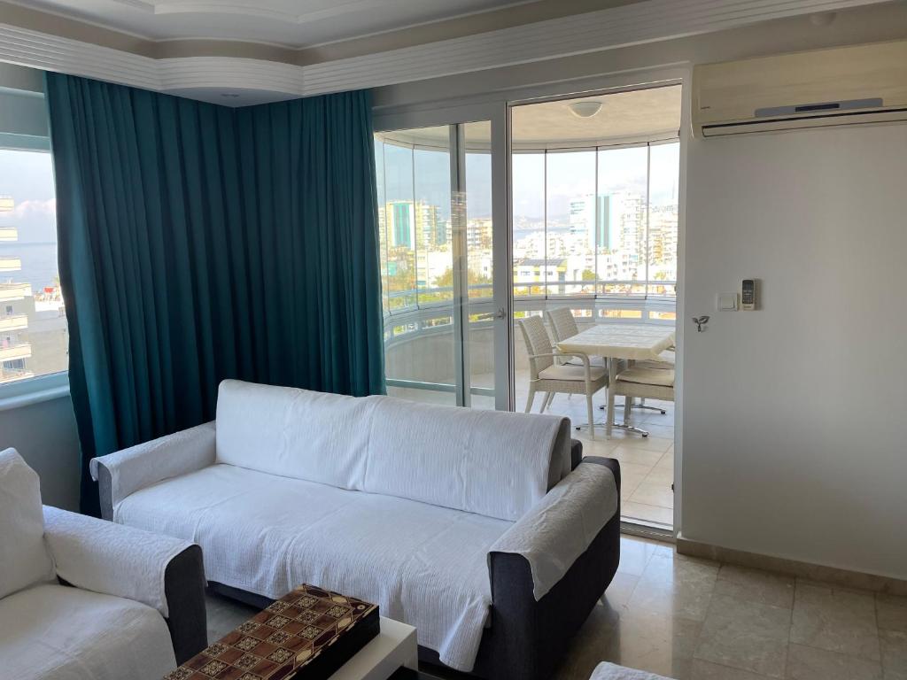 Gold Sun - Housity