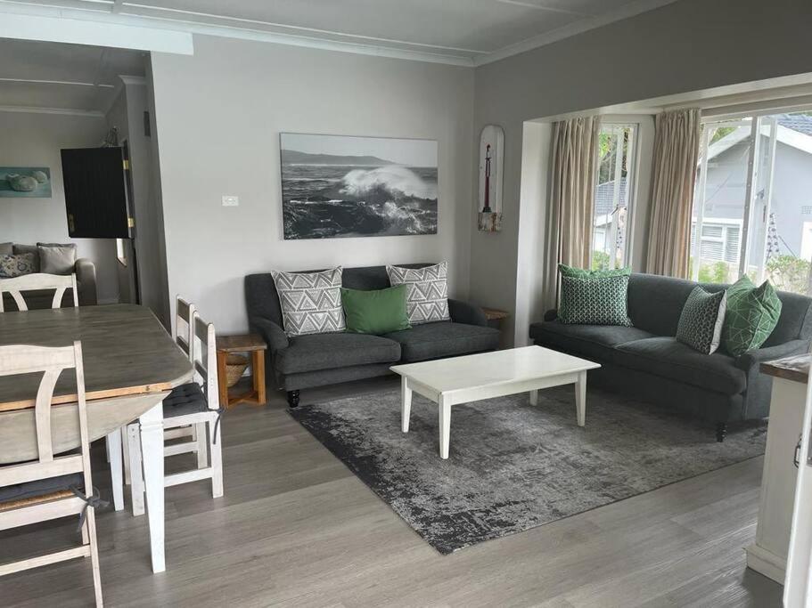 Plett Holiday Home in Longships - Image 12