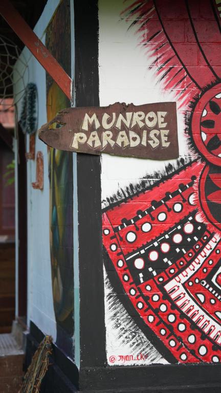 Munroe Paradise
