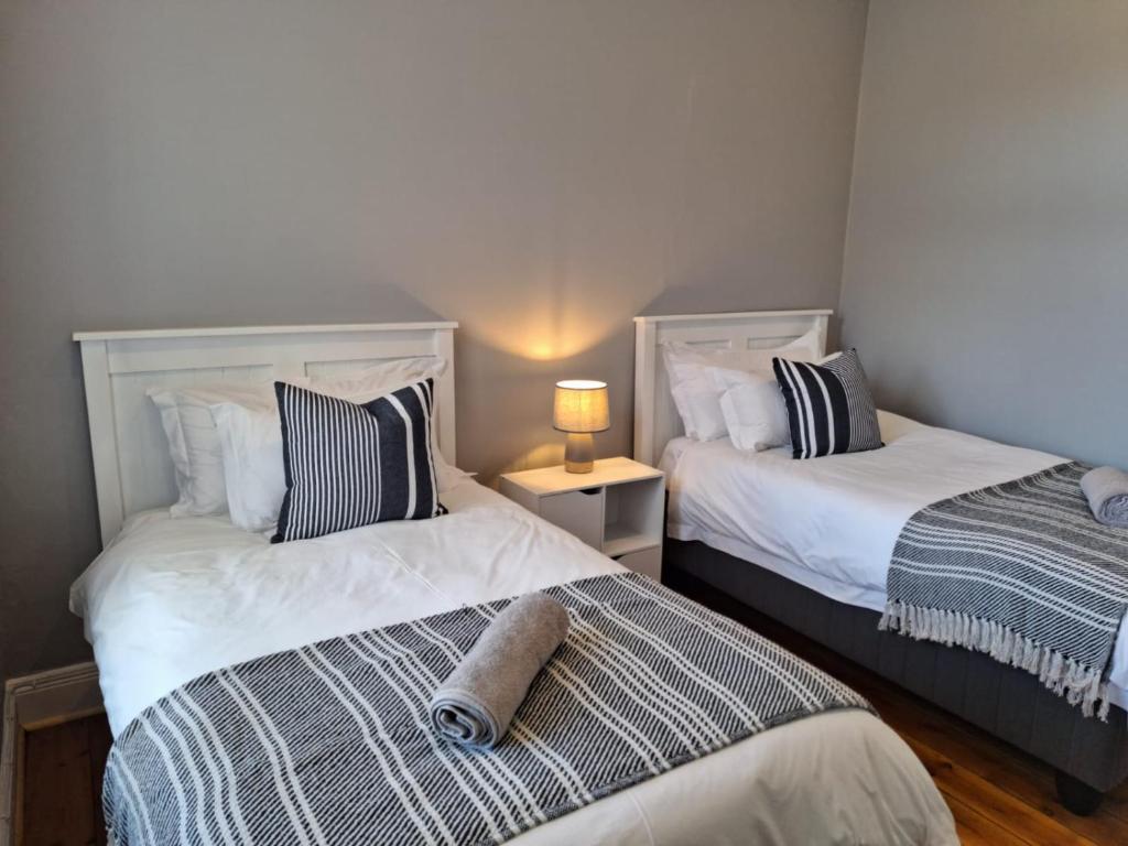 Lilla-Bett Self Catering Accommodation Mossel Bay - Image 21