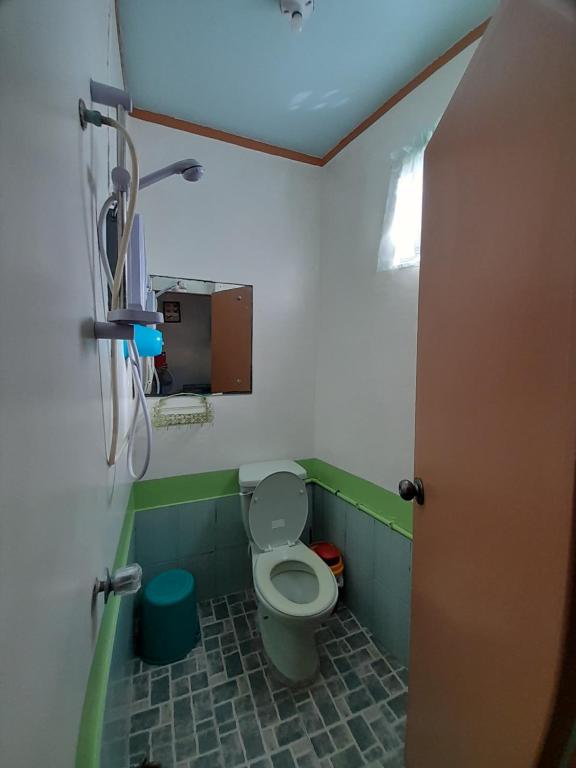 Reynaldo's Upstairs - Budget Chambre Simple