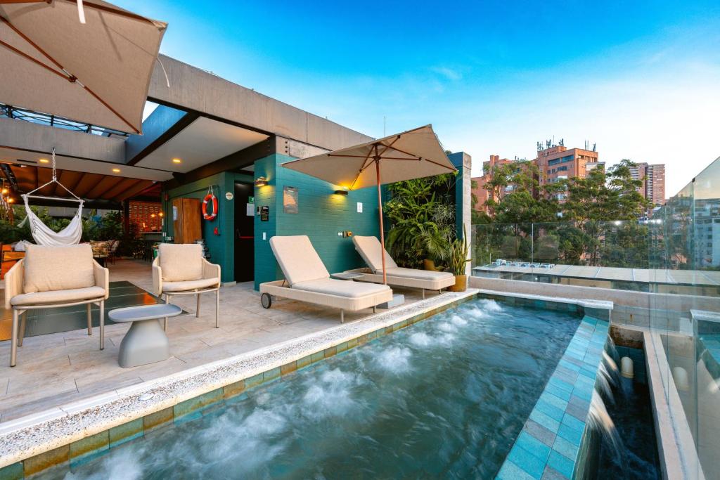 Hoteles en el Poblado, Medellin 543246814