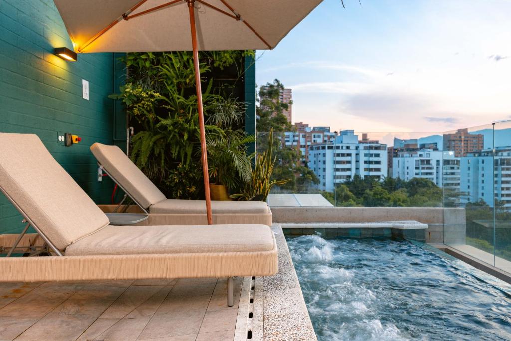 Hoteles en el Poblado, Medellin 544986220