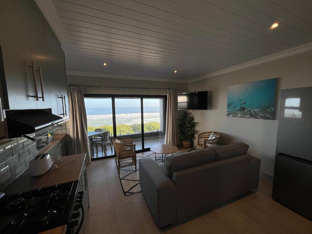 White Sands Self-catering units - Image 33