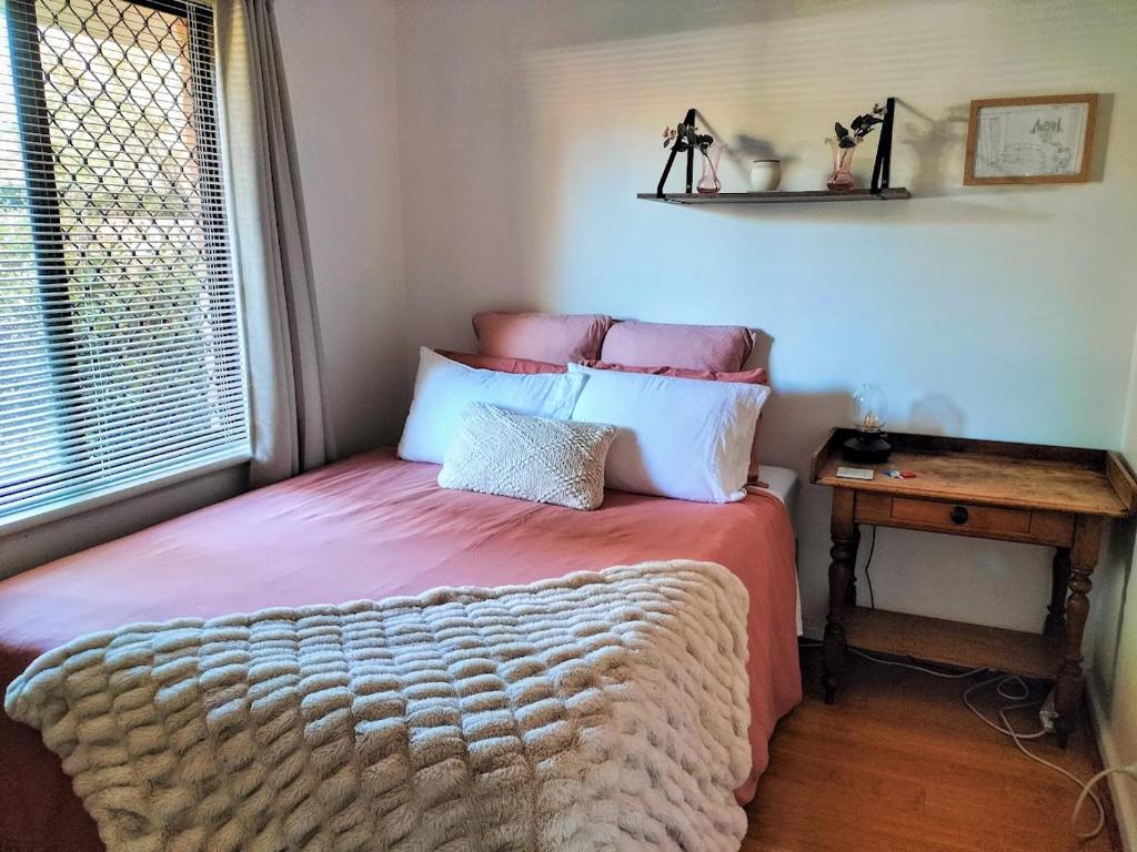 All the comforts by the lake - Housity