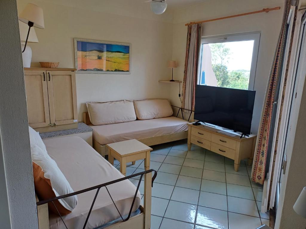 Casa Vacanze a Isola Rossa - Relax vista mare garantito