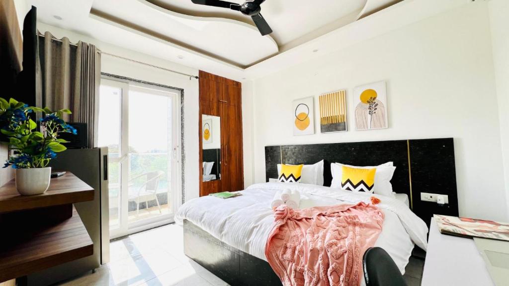 BluO Studios - Golf Course Road - Housity