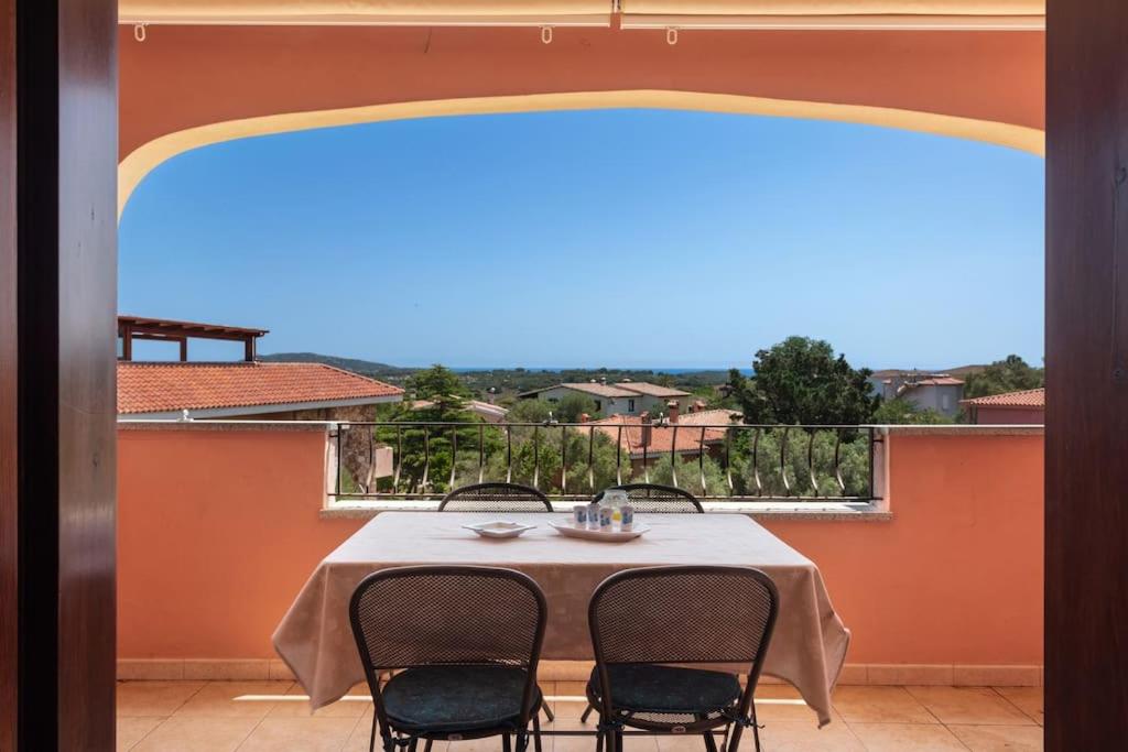 Domus De Sole a San Teodoro - Apt panoramico sul mare