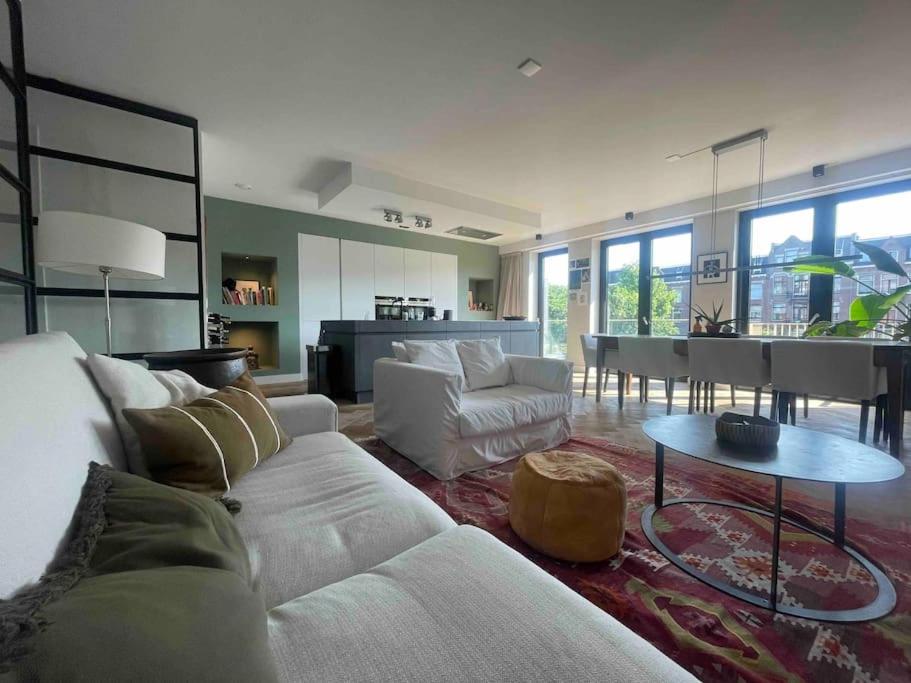 Trendy spacious, canal apartment terrace - Housity