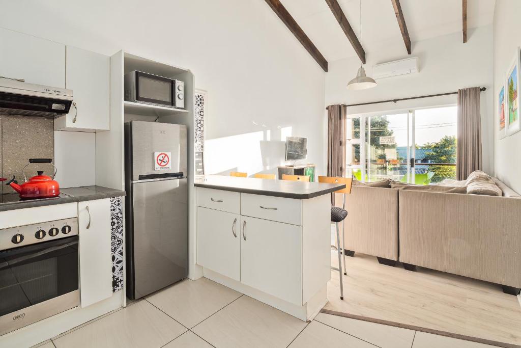 Stunning Knysna central Apartment - Image 18