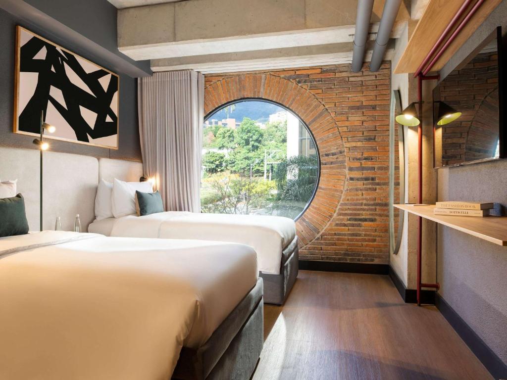 Hoteles en el Poblado, Medellin 586200672